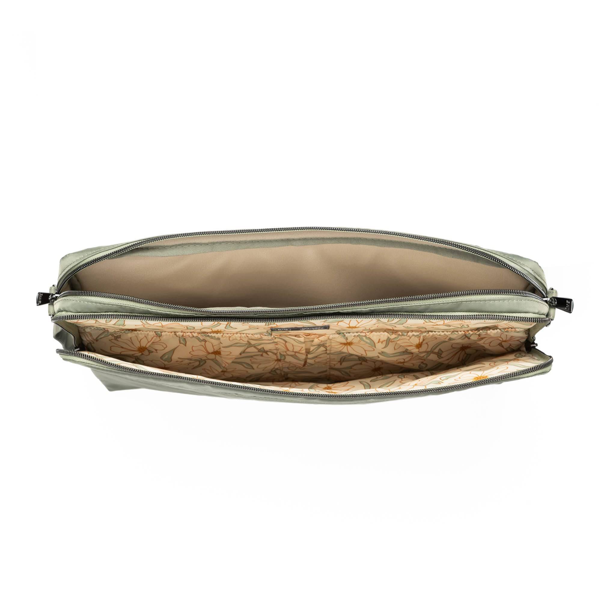 Delta 17" Laptop Case - SAGE GREEN - Delta_17in_SageGreen_04